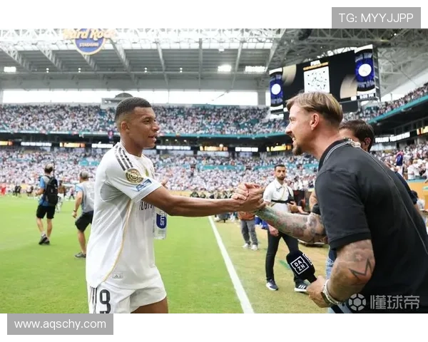 世体曝姆巴佩顺利通过驾照考试